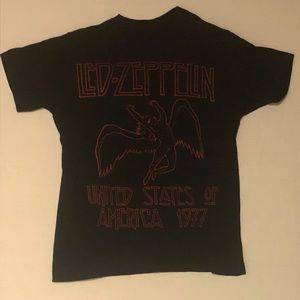 Led Zeppelin T-Shirt - Black/Red- Size Medium